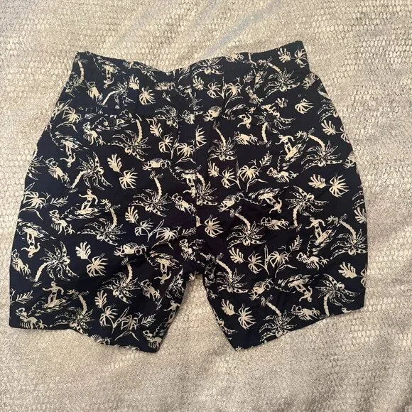 J. Crew Dock Shorts in Surfer Print Size Medium NWT - Picture 2 of 5